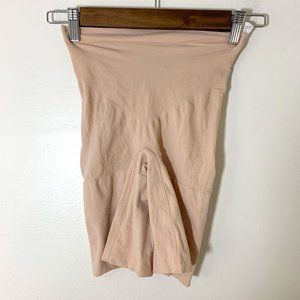 SPANX mid thigh shorts shapewear nude large
